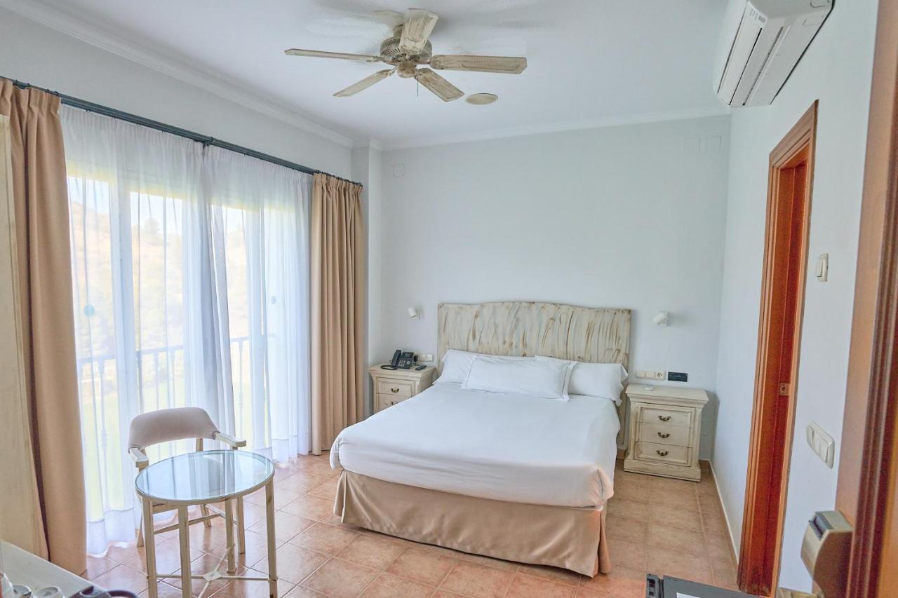 Hotel Alhaurin Golf Resort Альхаурин-эль-Гранде Экстерьер фото